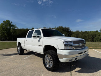 Used 2004 Chevrolet Silverado 2500 LT w/ Heavy-Duty Power Package image 1