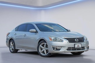 Used 2014 Nissan Altima 2.5 SV w/ Technology Package image 1