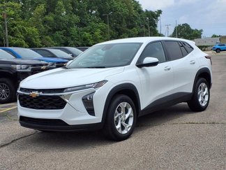 Used 2024 Chevrolet Trax LS w/ LS Convenience Package image 1