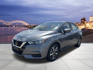 Used 2021 Nissan Versa SV image 1