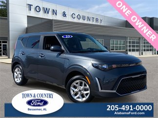 Used 2023 Kia Soul LX w/ LX Technology Package image 1