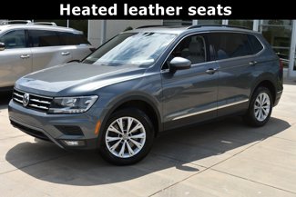 Used 2018 Volkswagen Tiguan SE w/ Panoramic Sunroof Package image 1