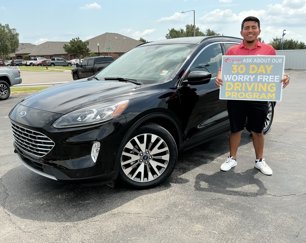 Used 2020 Ford Escape Titanium image 1