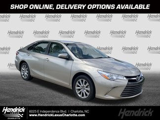 Used 2017 Toyota Camry XLE image 1