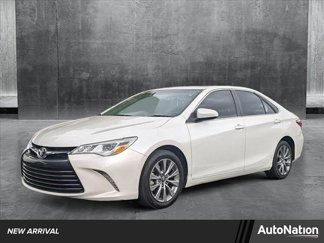 Used 2015 Toyota Camry XLE image 1