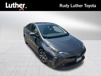 Used 2021 Toyota Prius LE image 1