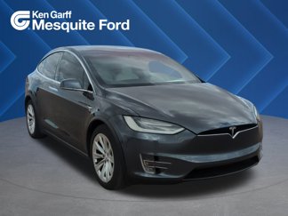 Used 2017 Tesla Model X image 1
