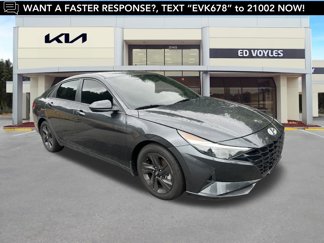 Used 2022 Hyundai Elantra SEL image 1