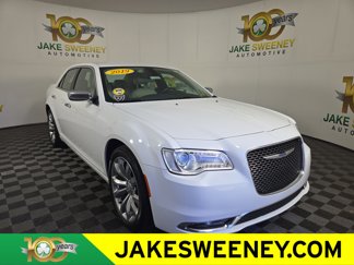 Used 2019 Chrysler 300 Limited image 1