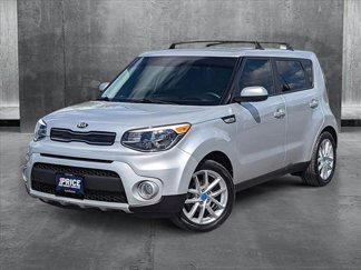 Used 2019 Kia Soul + image 1