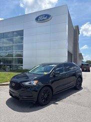 Certified 2024 Ford Edge SE w/ Black Appearance Package image 1