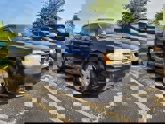 Used 2013 Dodge Avenger SE image 1