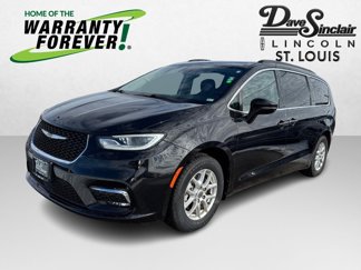 Used 2022 Chrysler Pacifica Touring-L image 1