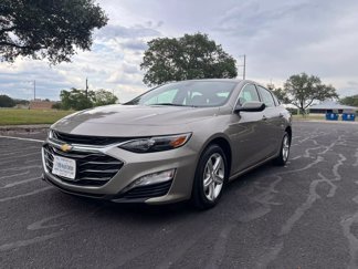 Used 2022 Chevrolet Malibu LT image 1