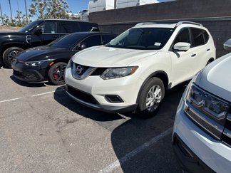 Used 2015 Nissan Rogue SV w/ SV Premium Package image 1