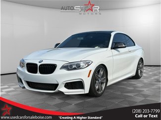 Used 2015 BMW M235i Coupe image 1