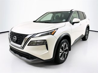 Used 2023 Nissan Rogue SV image 1
