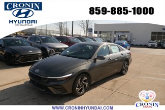 New 2025 Hyundai Elantra SEL image 1