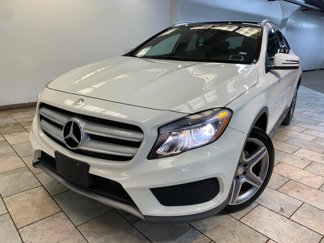 Used 2017 Mercedes-Benz GLA 250 4MATIC image 1