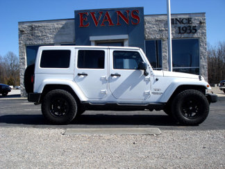 Used 2016 Jeep Wrangler Unlimited Sahara w/ Connectivity Group image 1