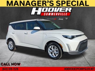 Used 2023 Kia Soul S image 1