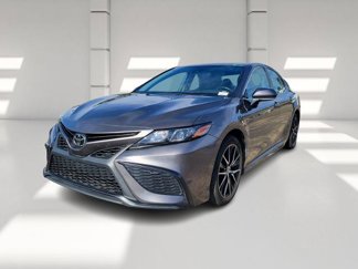 Used 2023 Toyota Camry SE image 1