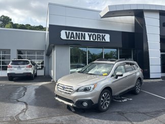 Used 2017 Subaru Outback 2.5i Limited image 1