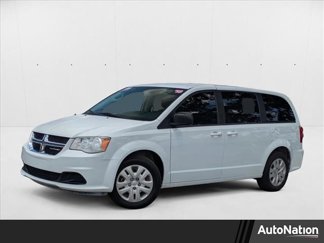 Used 2018 Dodge Grand Caravan SE w/ UConnect Hands-Free Group image 1