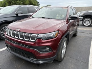 Used 2022 Jeep Compass Latitude image 1
