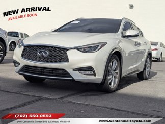 Used 2018 INFINITI QX30 Premium image 1