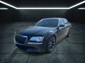 Used 2014 Chrysler 300 image 1