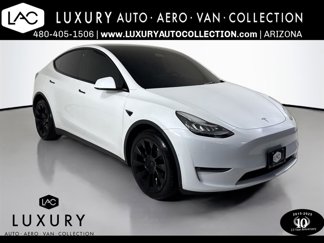 Used 2022 Tesla Model Y Long Range image 1
