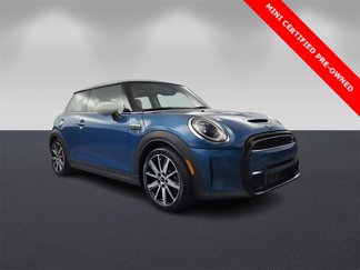 Used 2023 MINI Cooper S w/ Signature Upholstery Package image 1
