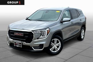 Used 2023 GMC Terrain SLE image 1