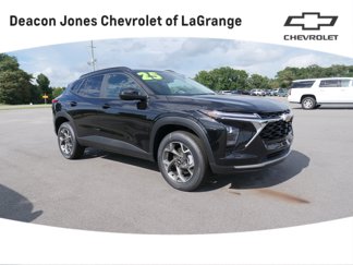 New 2025 Chevrolet Trax LT w/ Driver Confidence Package image 1