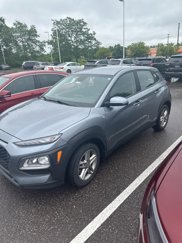 Used 2021 Hyundai Kona SE image 1
