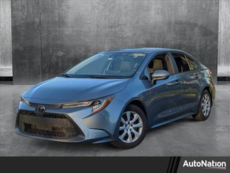 Used 2020 Toyota Corolla LE image 1