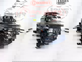 Used 2019 Jeep Grand Cherokee Altitude image 1