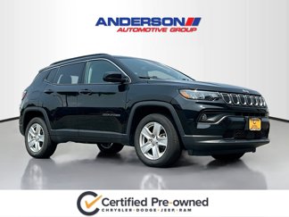Used 2022 Jeep Compass Latitude image 1