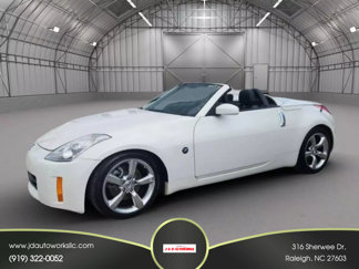 Used 2009 Nissan 350Z Touring image 1