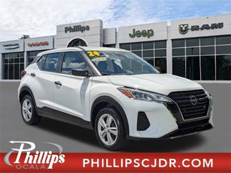 Used 2024 Nissan Kicks S image 1