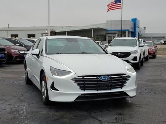 Used 2020 Hyundai Sonata SE image 1