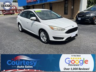 Used 2016 Ford Focus SE image 1
