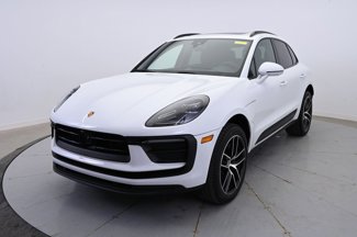 Used 2024 Porsche Macan image 1
