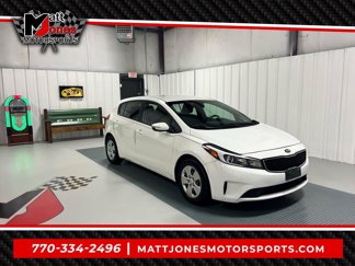 Used 2017 Kia Forte LX image 1