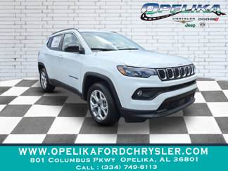 New 2025 Jeep Compass Latitude image 1