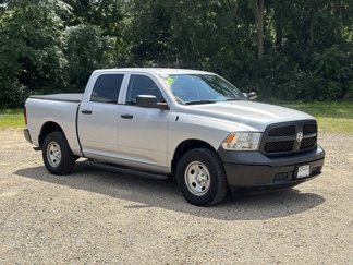Used 2018 RAM 1500 4x4 Crew Cab image 1