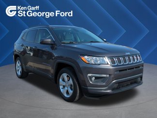 Used 2017 Jeep Compass Latitude w/ Popular Equipment Group image 1