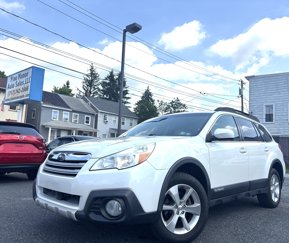 Used 2013 Subaru Outback 2.5i Limited image 1