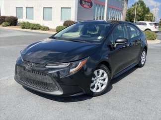 Certified 2022 Toyota Corolla LE image 1